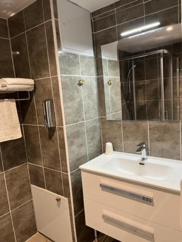 Attrap'Reves Hotel Aspres-sur-Buëch Екстериор снимка